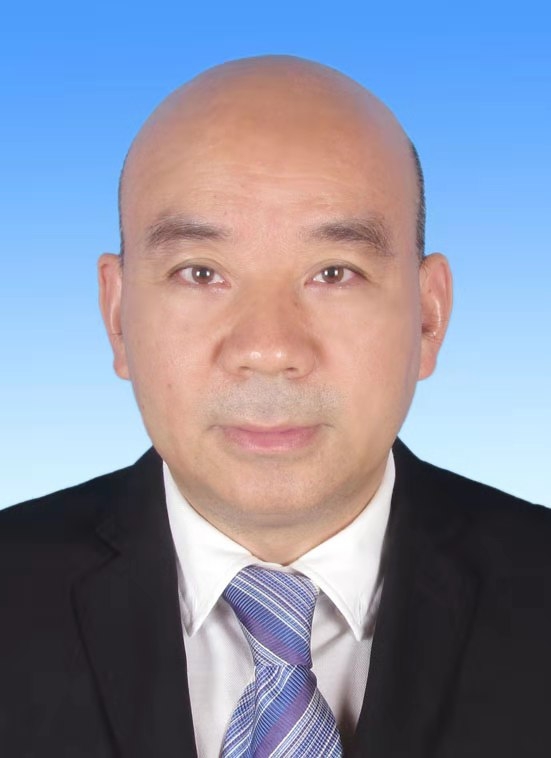 蔡泽伟.jpg